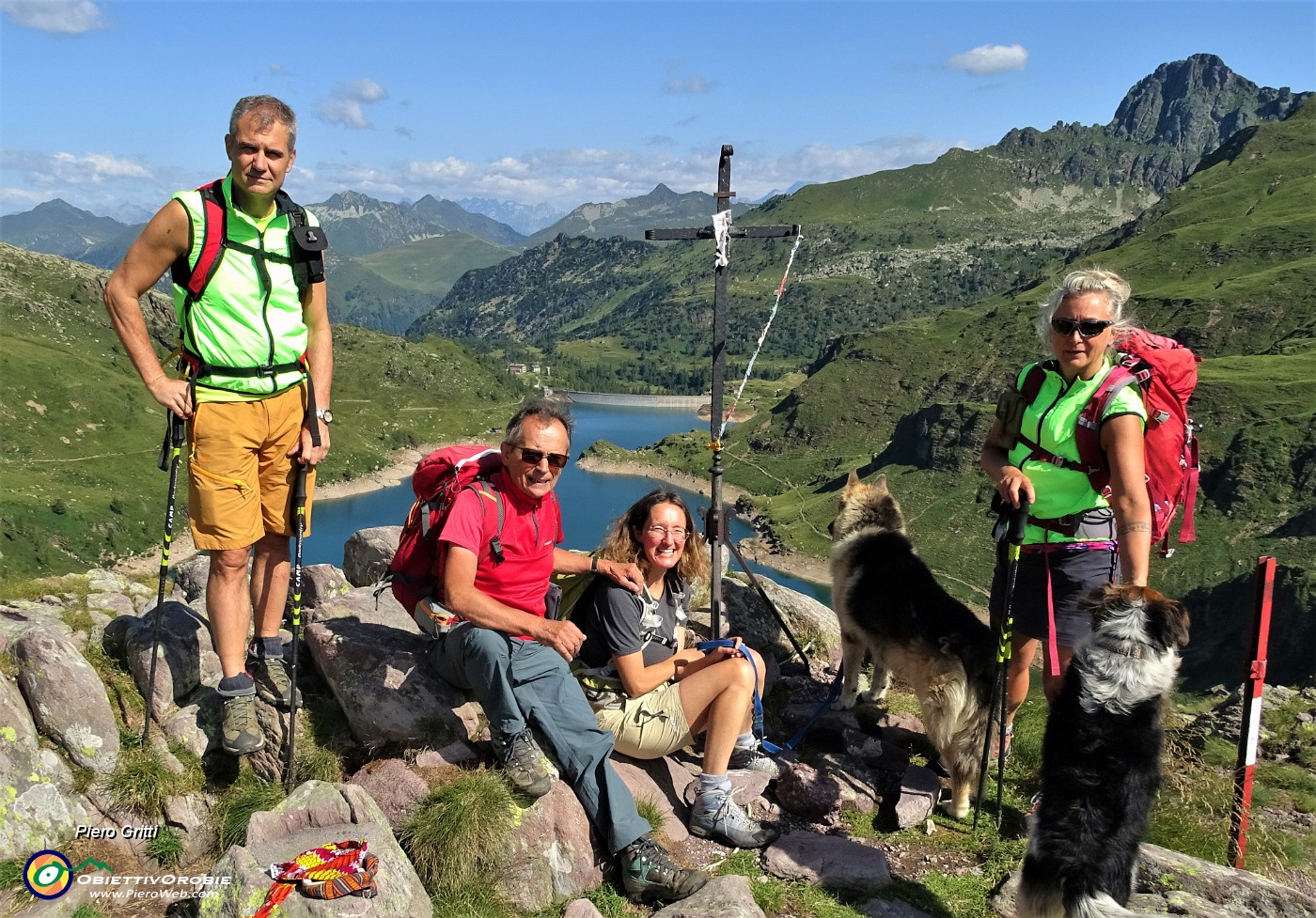 36 Al Passo Laghi Gemelli (2131 m).JPG -                                